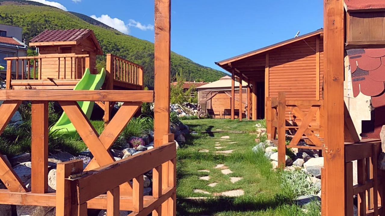 Hotel Тихият Кът Sapareva Banya Esterno foto