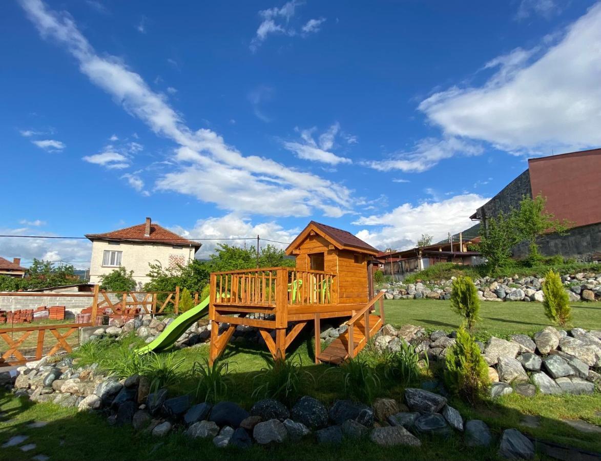 Hotel Тихият Кът Sapareva Banya Esterno foto